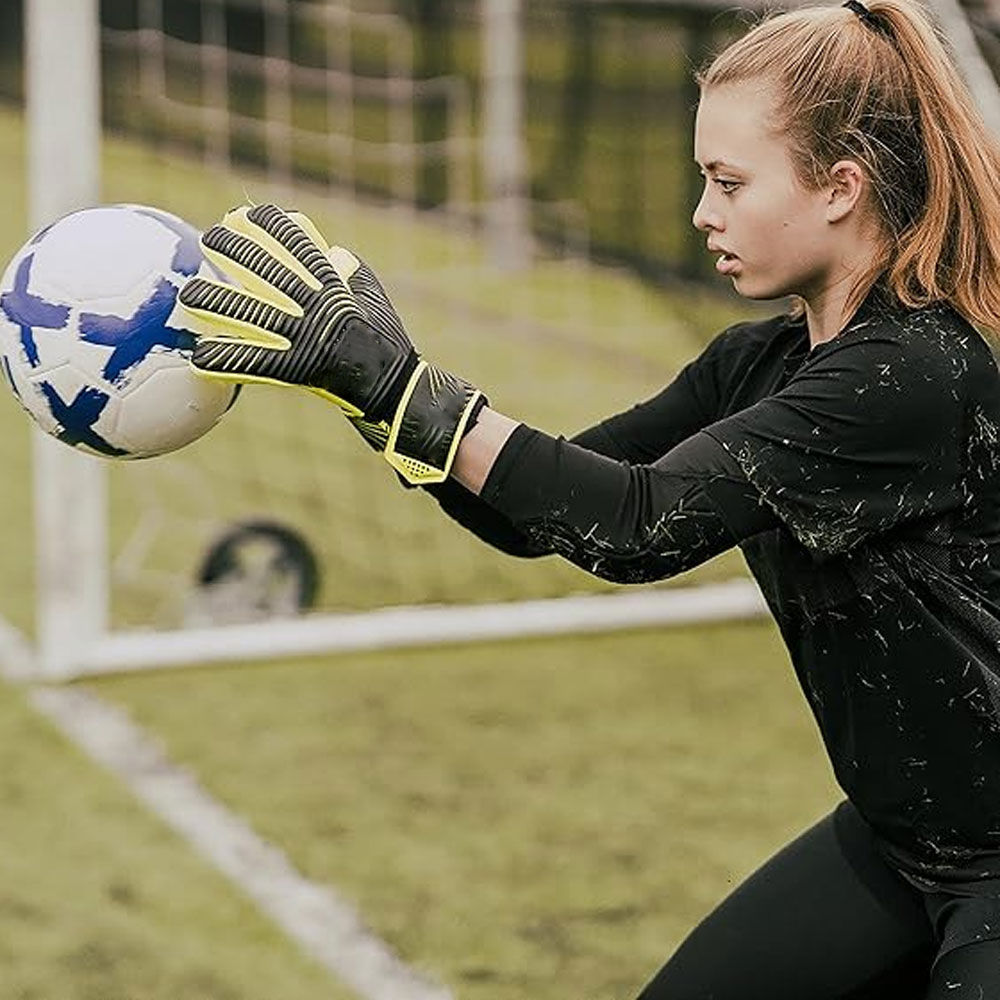 Hot Sale Professional Leather Football Soccer Goalkeeper Gloves Full Finger Adjustable Non-Slip Unisex